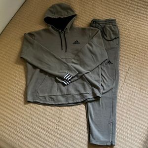 Men’s Adidas Full Sweatsuit